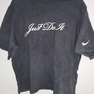 Nwt Womens Size XS Nike Black 'Just Do It' Loose Fit Ageed Look T-Shirt